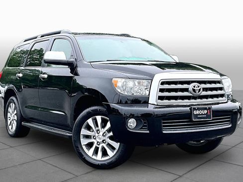 Used 2017 Toyota Sequoia Limited w/ Safety & Convenience Package AWD/4WD image 3