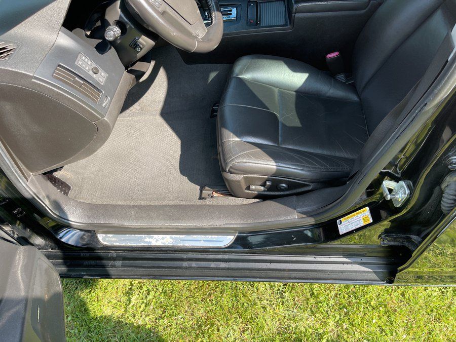 Used 2006 Cadillac STS V8 w/ Preferred Equipment Group RWD image 18
