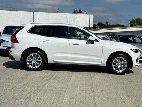 Used 2020 Volvo XC60 T5 Momentum AWD/4WD image 2