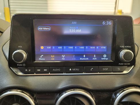 Used 2024 Nissan Sentra S FWD image 25