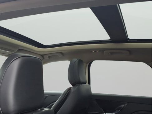 Used 2024 Lincoln Corsair AWD w/ Equipment Group 101A image 14