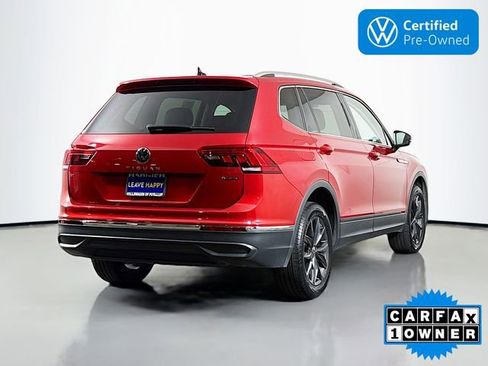 Certified 2022 Volkswagen Tiguan SE w/ Panoramic Sunroof Package image 7