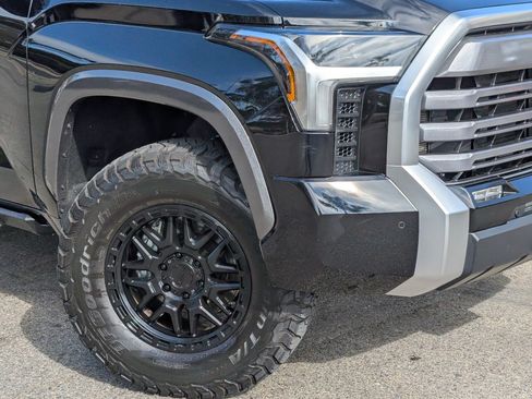 Used 2025 Toyota Tundra Limited AWD/4WD image 10