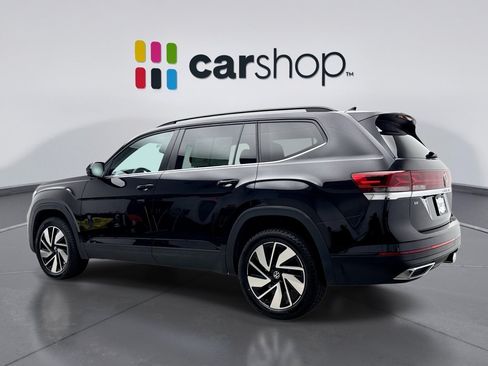 Used 2025 Volkswagen Atlas SE AWD/4WD image 3