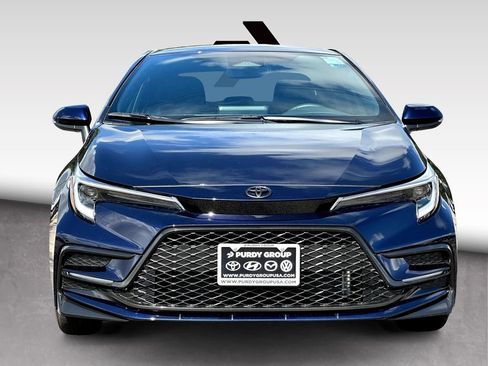 Used 2026 Toyota Corolla SE FWD image 3
