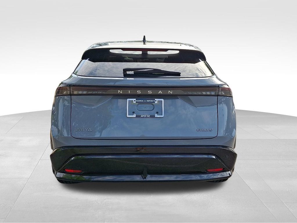 Used 2023 Nissan Ariya FWD image 5