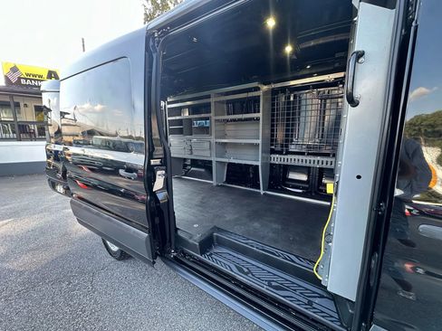 Used 2017 Ford Transit 250 148 Medium Roof image 17