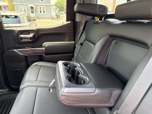 Used 2020 Chevrolet Silverado 1500 LTZ w/ LTZ Premium Package AWD/4WD image 15
