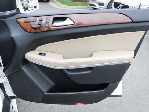 Used 2013 Mercedes-Benz GL 550 4MATIC image 57