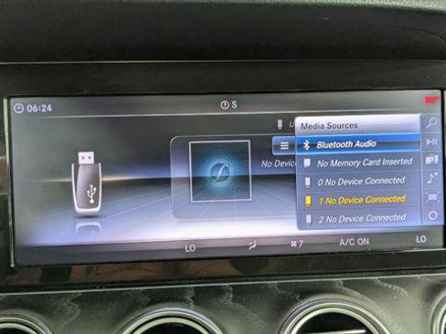 Used 2018 Mercedes-Benz E 400 4MATIC Sedan image 30