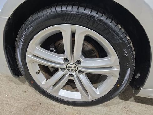 Used 2014 Volkswagen CC R-Line image 10