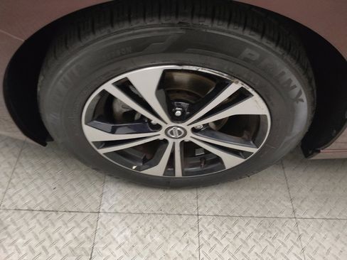 Used 2023 Nissan Sentra SV w/ Trunk Package FWD image 31