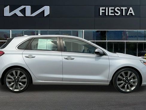 Used 2018 Hyundai Elantra GT Sport image 6