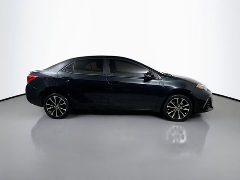 Used 2019 Toyota Corolla SE w/ SE Premium Package FWD image 3