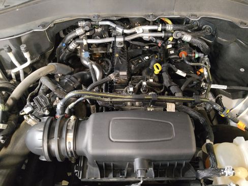 Used 2022 Ford Explorer XLT w/ Equipment Group 202A image 30