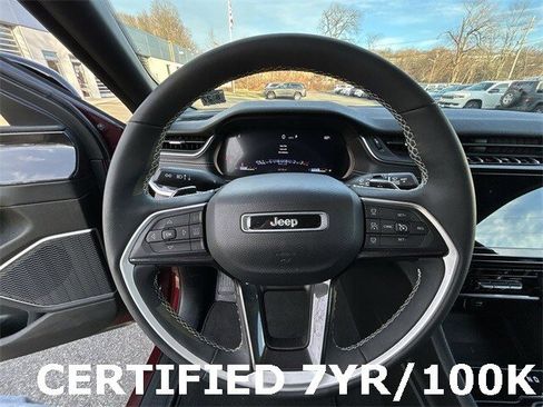 Certified 2023 Jeep Grand Cherokee Altitude image 18