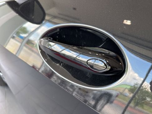 New 2026 BMW X5 xDrive40i w/ Climate Comfort Package image 12