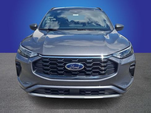 Used 2023 Ford Escape ST-Line w/ Tech Pack #1 FWD image 2