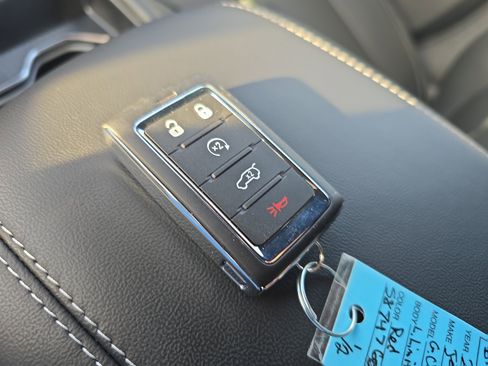 New 2025 Jeep Grand Cherokee L Limited image 32