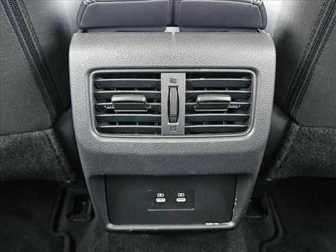 Used 2019 Toyota RAV4 Limited w/ Advanced Technology Package image 16