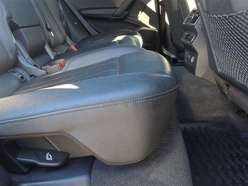 Used 2019 Audi SQ5 Prestige w/ Prestige Package image 17