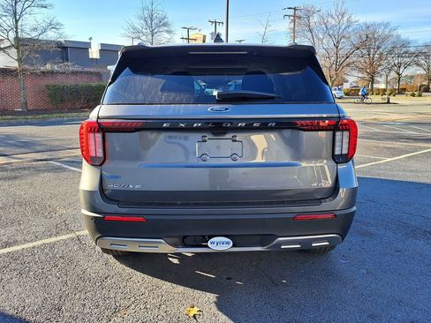 New 2026 Ford Explorer Active w/ Active Comfort Package image 5