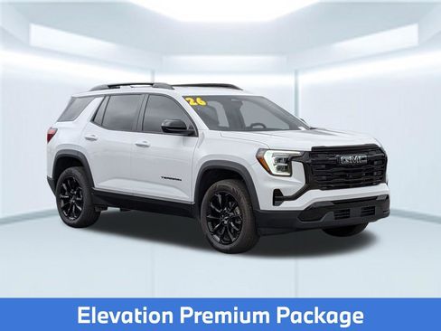 Used 2026 GMC Terrain Elevation w/ Elevation Premium Package FWD image 9