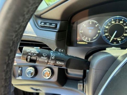 Used 2015 Cadillac Escalade ESV Premium image 22