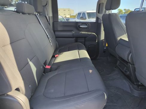 Used 2021 Chevrolet Silverado 2500 Custom w/ Custom Value Package image 19