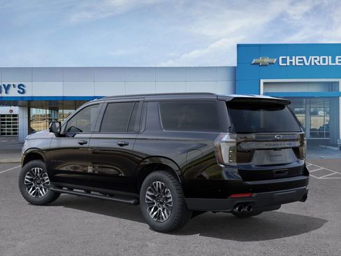 New 2026 Chevrolet Suburban Z71 image 3