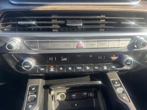 Used 2022 Kia Telluride EX w/ EX Premium Package image 20