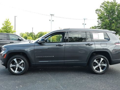 Used 2023 Jeep Grand Cherokee L Limited w/ Luxury Tech Group II AWD/4WD image 9