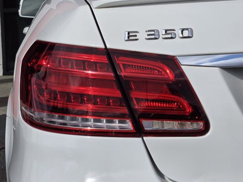 Used 2016 Mercedes-Benz E 350 Sedan image 11