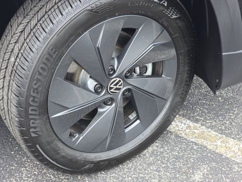 New 2026 Volkswagen Taos S image 12