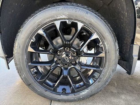 New 2026 Chevrolet Silverado 1500 LTZ w/ LTZ Premium Package image 11