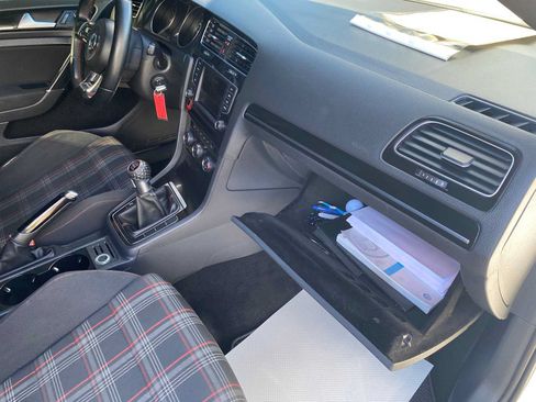 Used 2015 Volkswagen GTI S FWD image 22