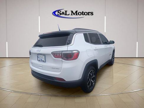 Used 2025 Jeep Compass Limited AWD/4WD image 8