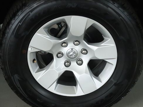Used 2025 RAM 1500 Big Horn AWD/4WD image 10