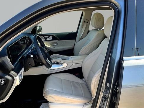 Used 2022 Mercedes-Benz GLS 450 4MATIC image 27