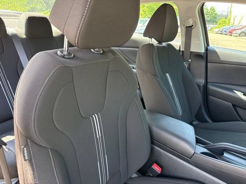 Used 2023 Hyundai Elantra SEL FWD image 25