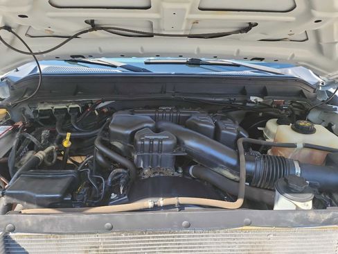 Used 2016 Ford F250 XL w/ Power Equipment Group image 39