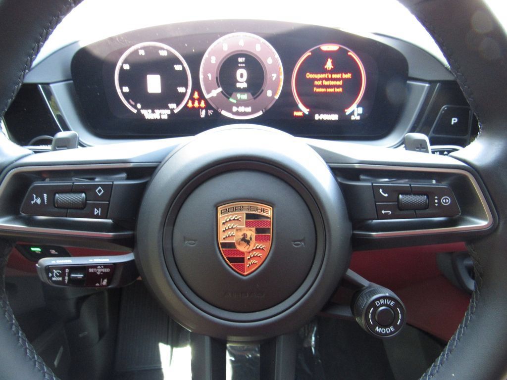 Certified 2025 Porsche Cayenne E-Hybrid AWD/4WD image 34