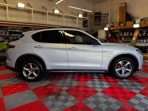 Used 2024 Alfa Romeo Stelvio Ti w/ Performance Driving Package AWD/4WD image 8
