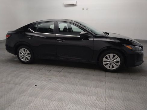 Used 2025 Nissan Sentra S FWD image 11