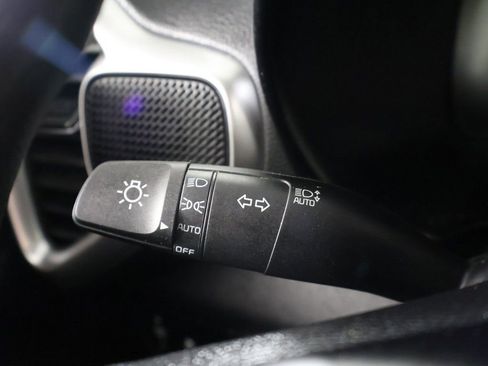 Used 2023 Kia Soul LX w/ LX Technology Package FWD image 34
