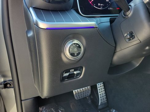 Certified 2025 Mercedes-Benz C 300 Sedan image 25