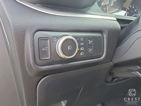 Used 2021 Ford Explorer XLT w/ Equipment Group 202A image 11