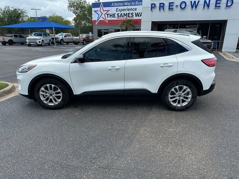 Used 2022 Ford Escape SE w/ Convenience Package image 3