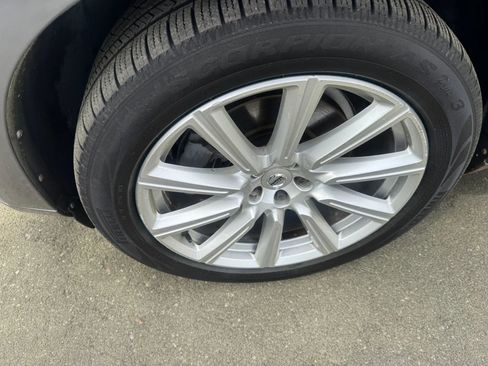 Used 2016 Volvo XC90 T6 Inscription w/ Vision Package image 9