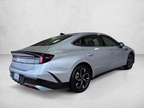 Used 2025 Hyundai Sonata SEL image 5